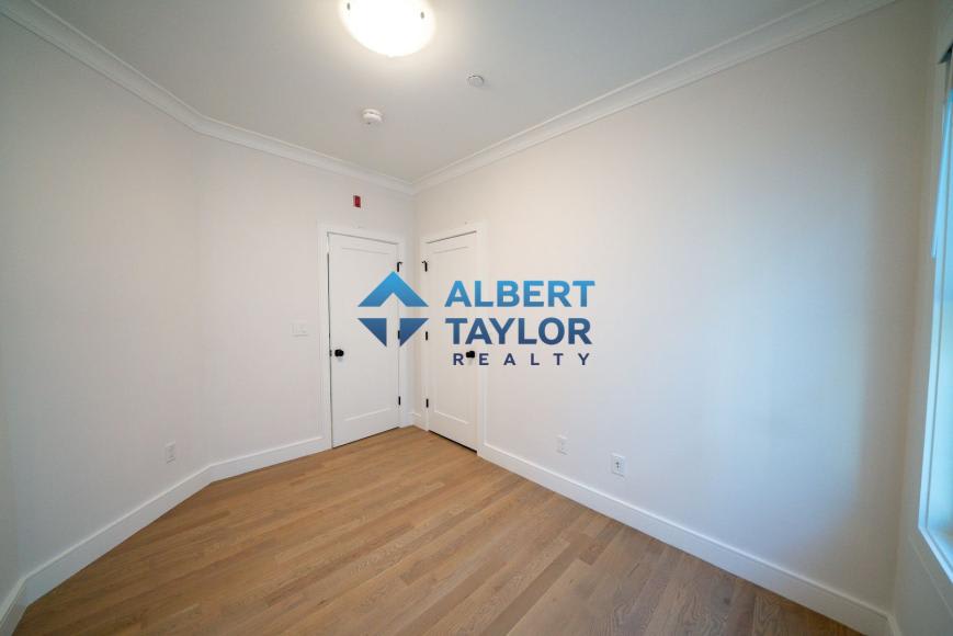 37 Calumet St – photo 4