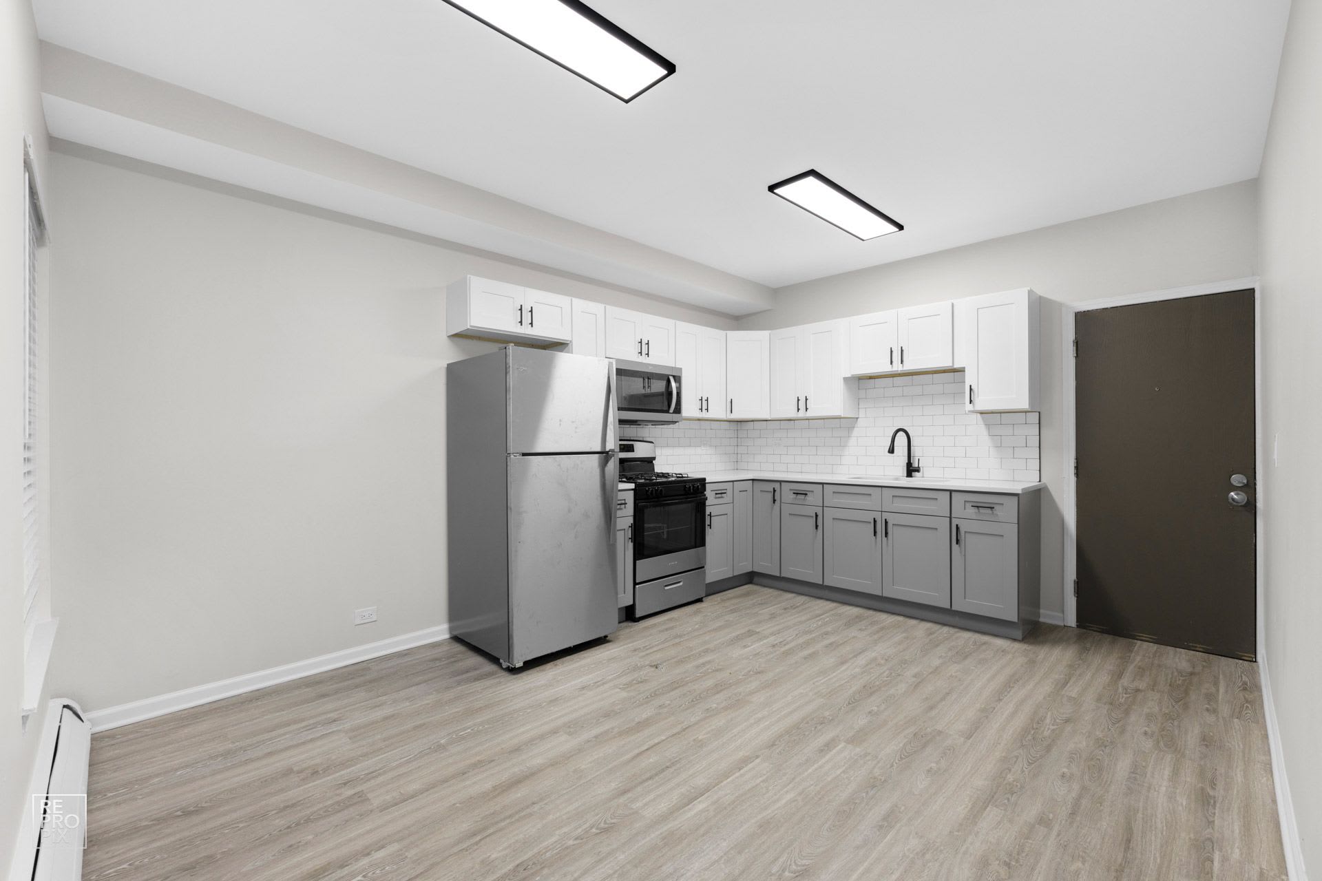 7316 S Jeffery Blvd – photo 3