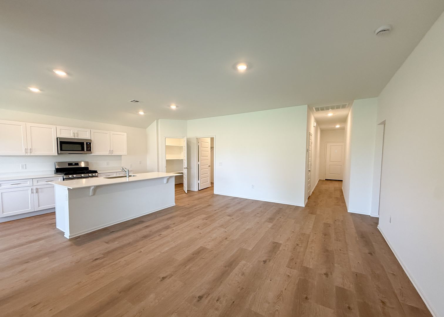 2026 New Build Be The First Tenant – photo 2
