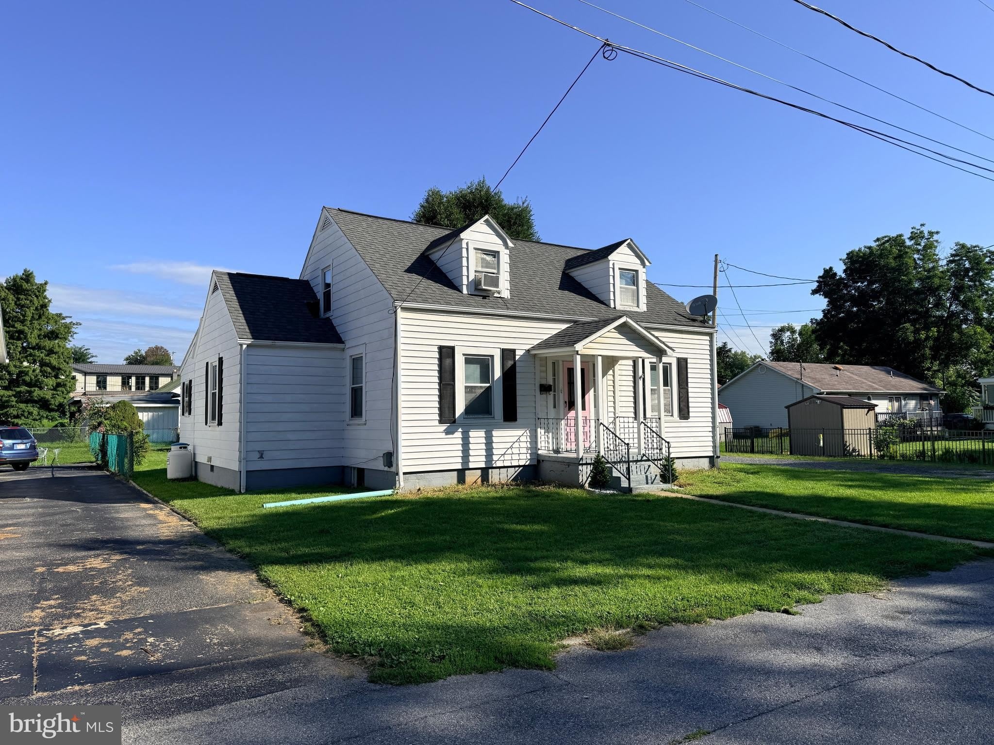 225 E 2ND Avenue – photo 2