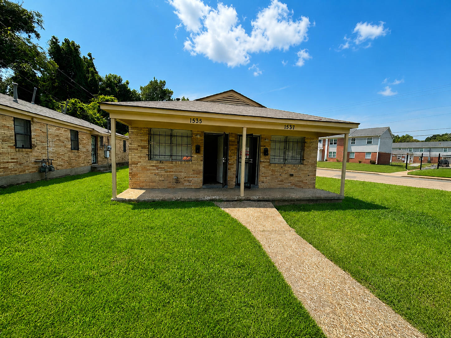 1533 Standridge Street – photo 1