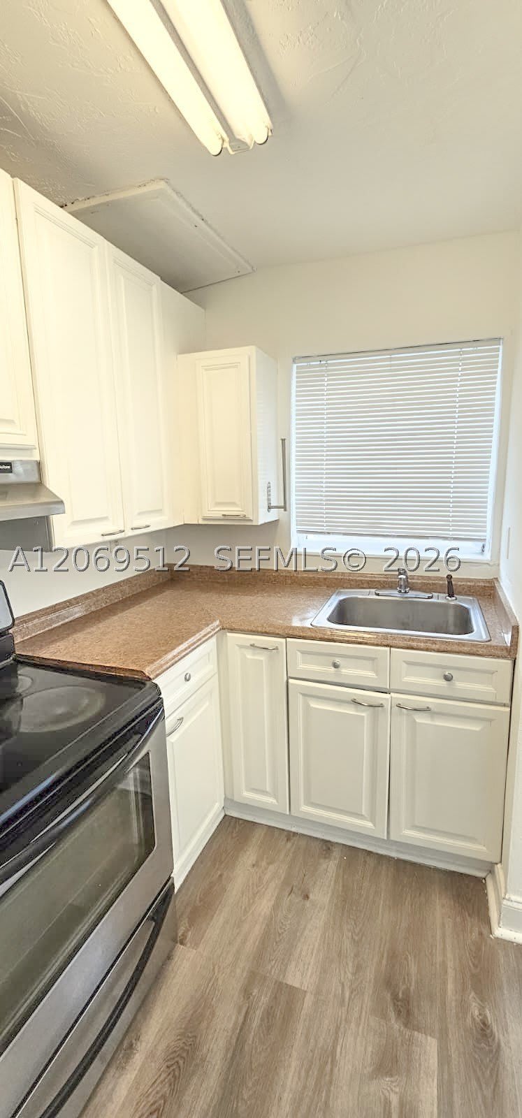 5960 NE 5th Ct – photo 3