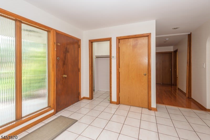 681 Easton Ave – photo 3
