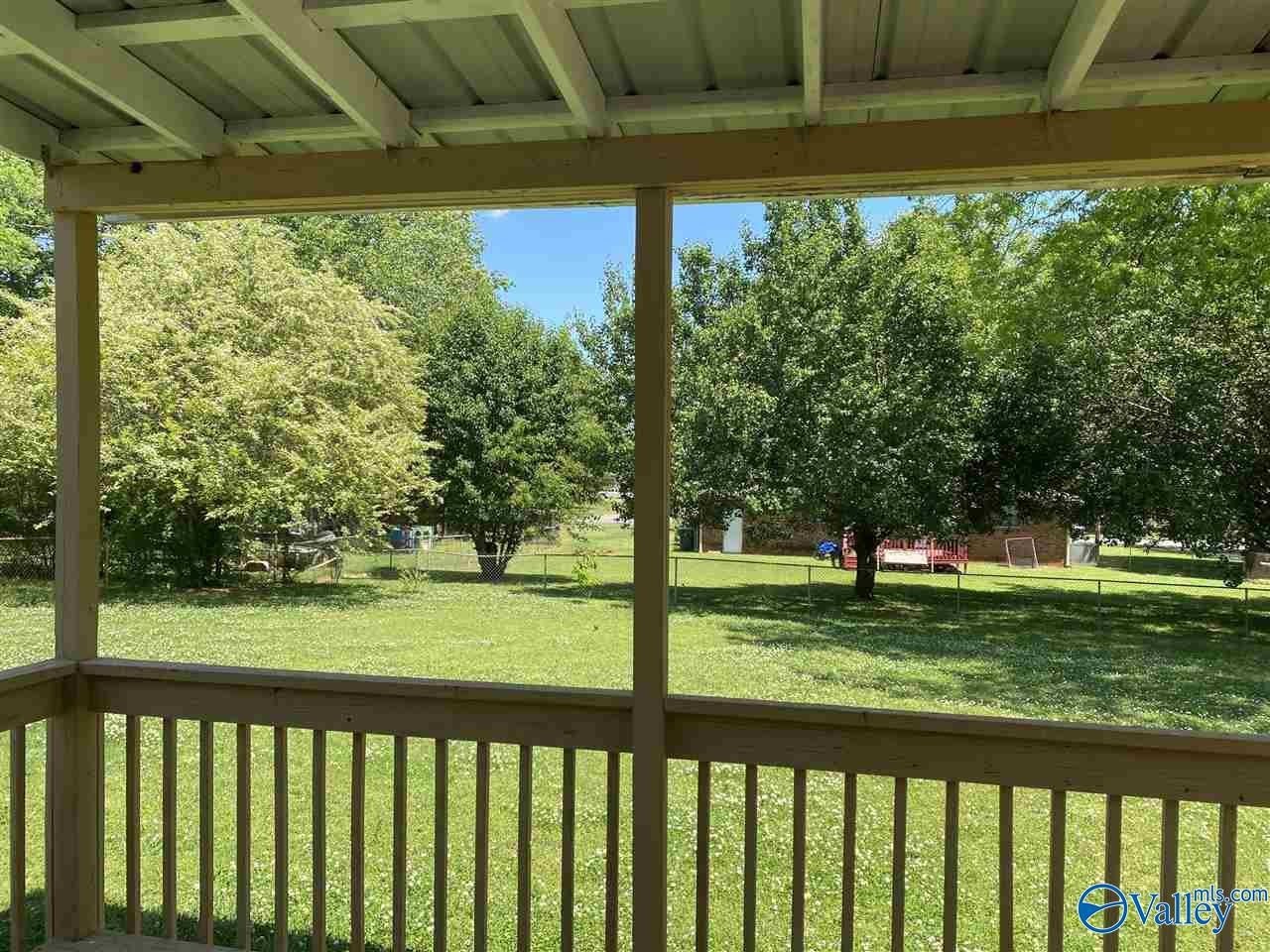 512 Clift Drive – photo 2