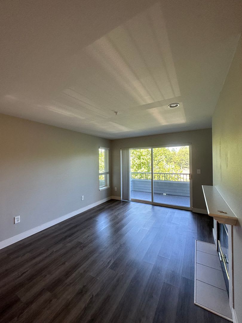 Interlake Apartments – photo 5