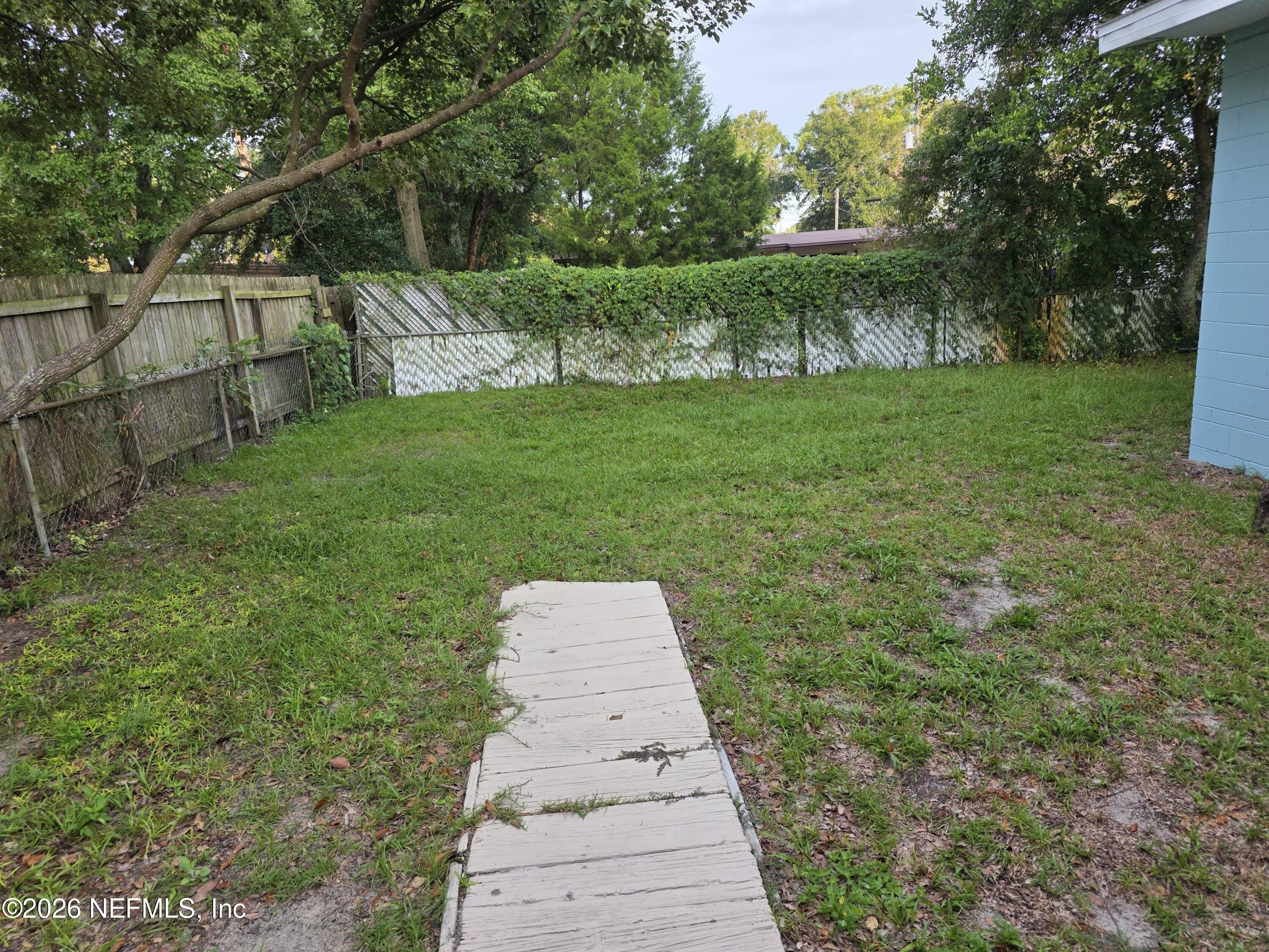 11428 HARLAN Drive – photo 3