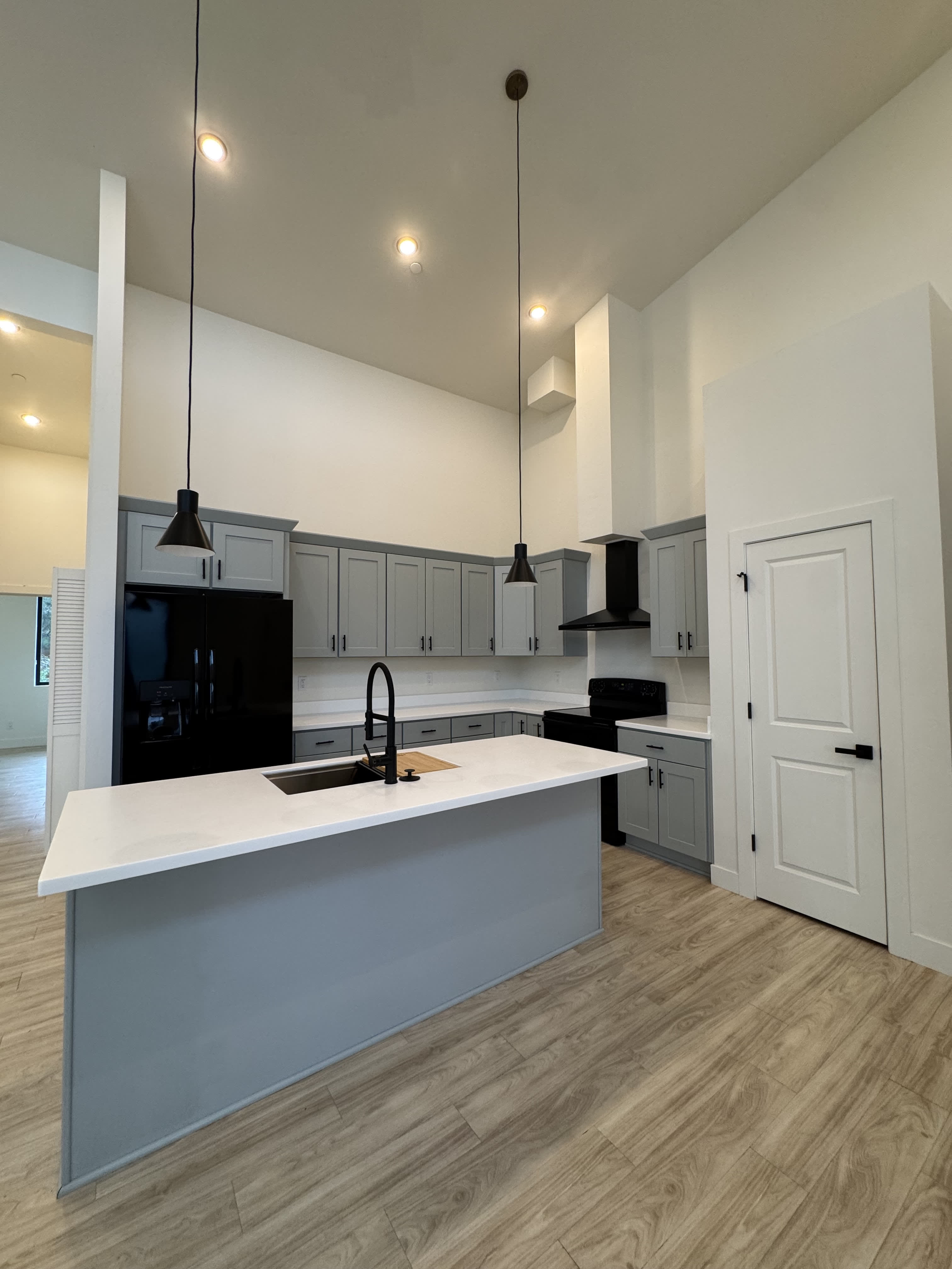 1221 East Emma Drive – photo 3