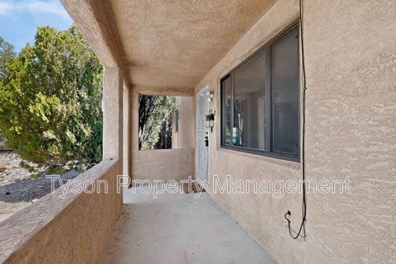 5504 Granite NE – photo 3