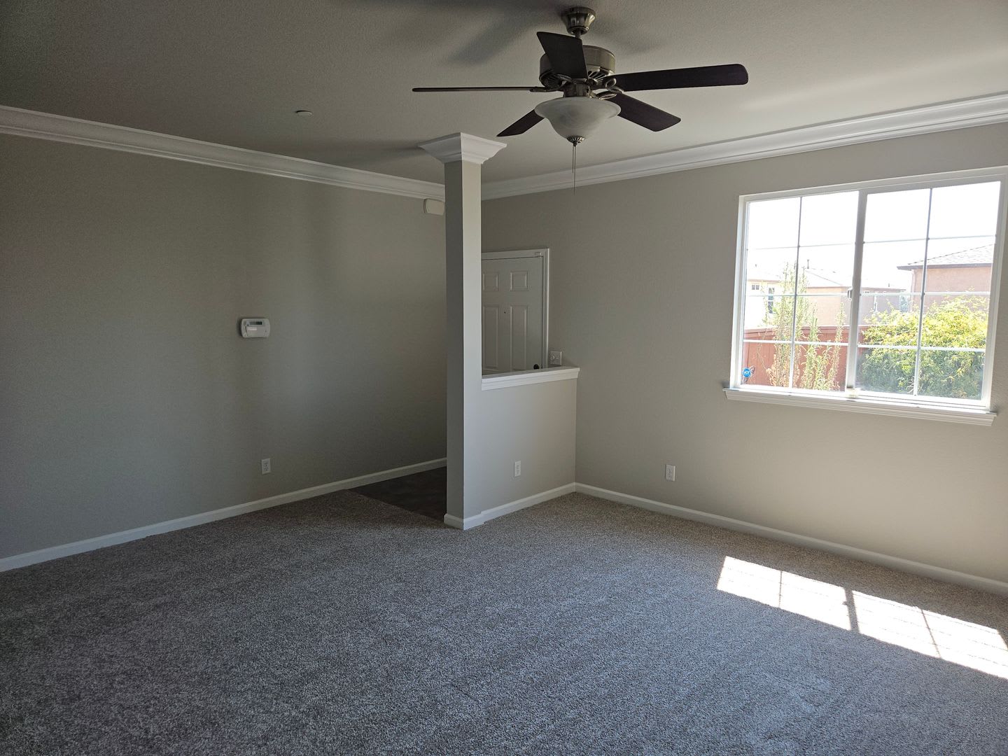4 Bed 2 5 Bath With Large Bonus Room Garage – photo 3