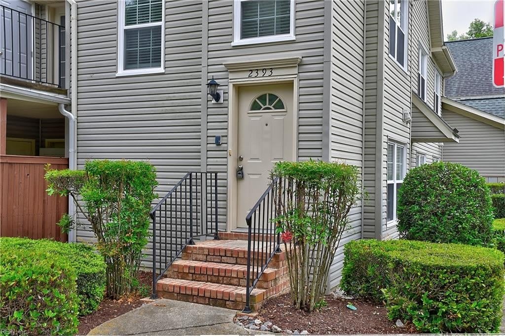 2393 London Pointe Drive – photo 2