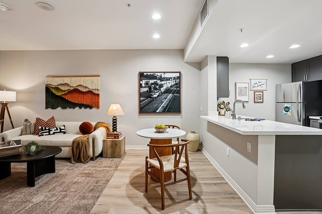 Haven at Del Mar Station Apartments – photo 2