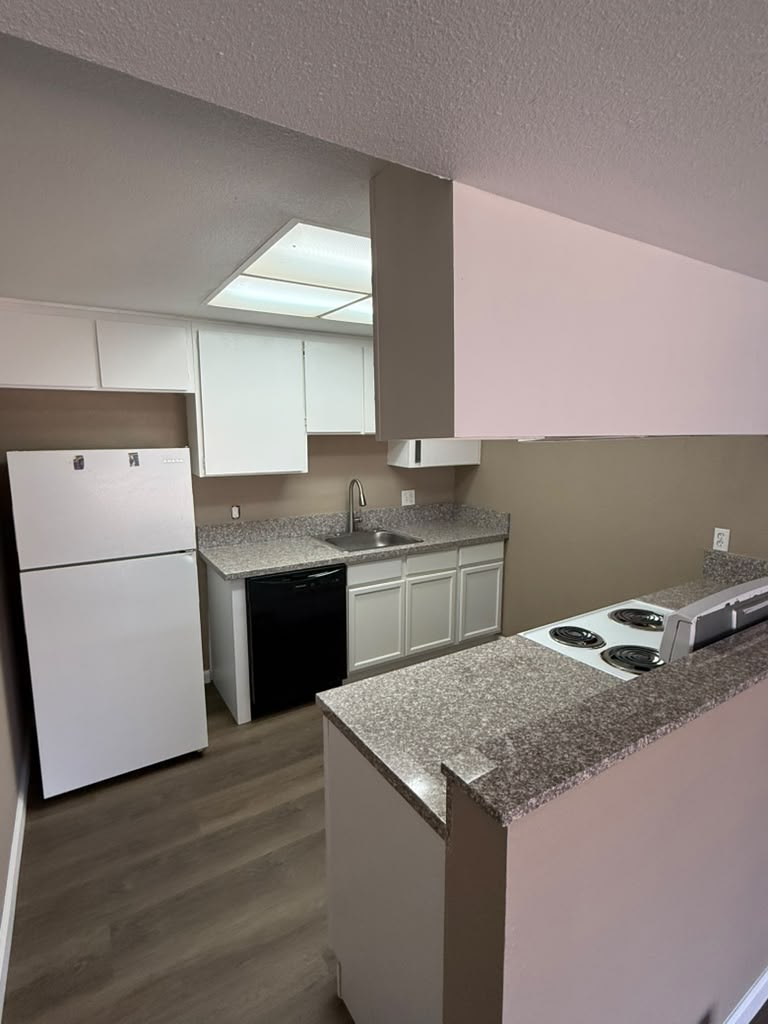 7436 Della Circle – photo 5