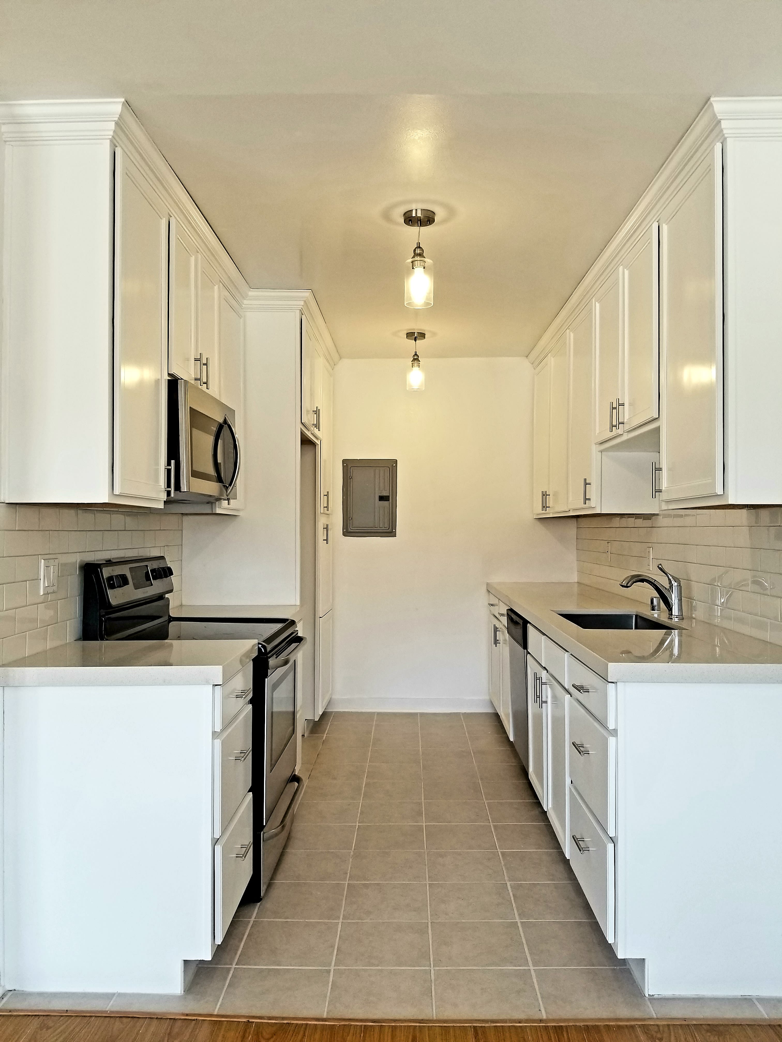 1849 South Bentley Avenue – photo 1
