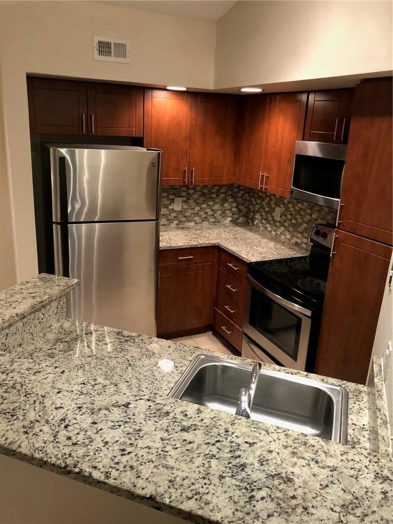 12400 Vista Isles Drive – photo 2