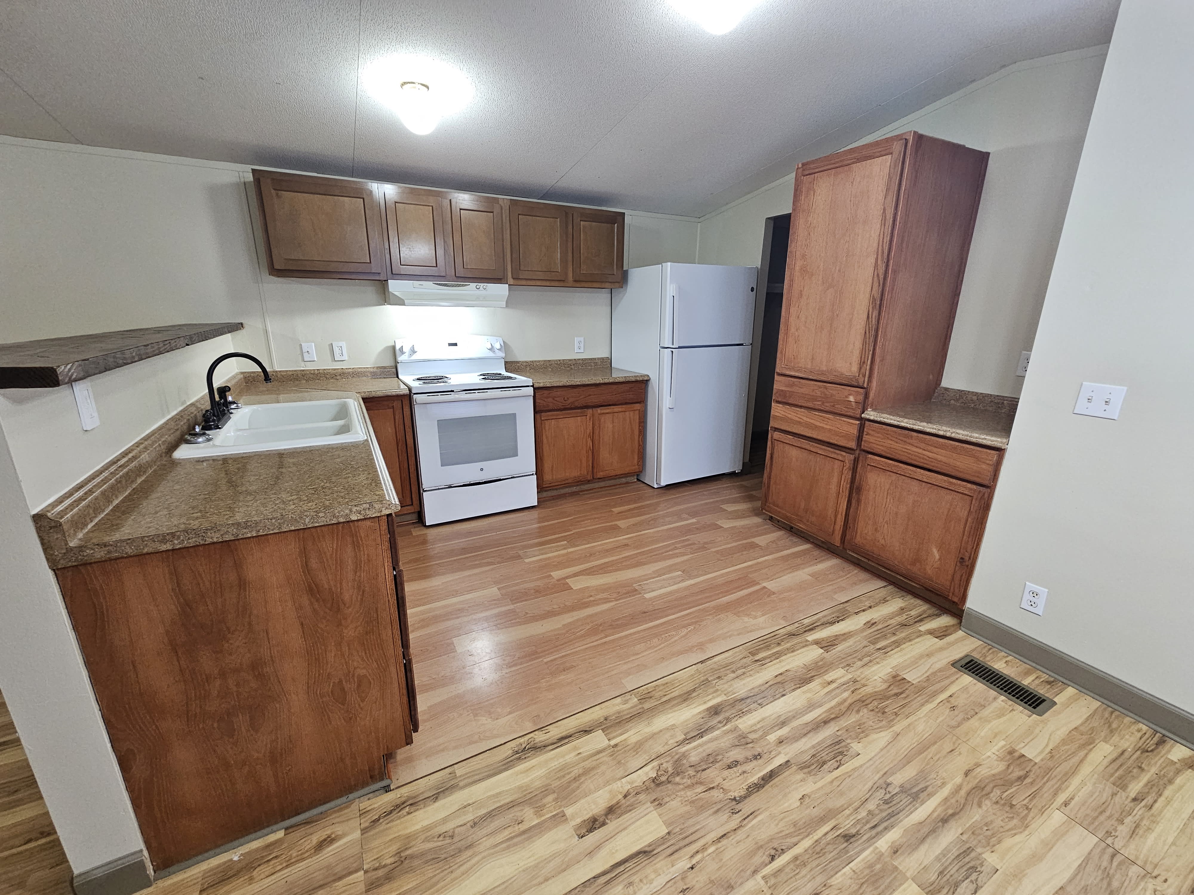 2840 U S Hwy 190 E Unit A – photo 1