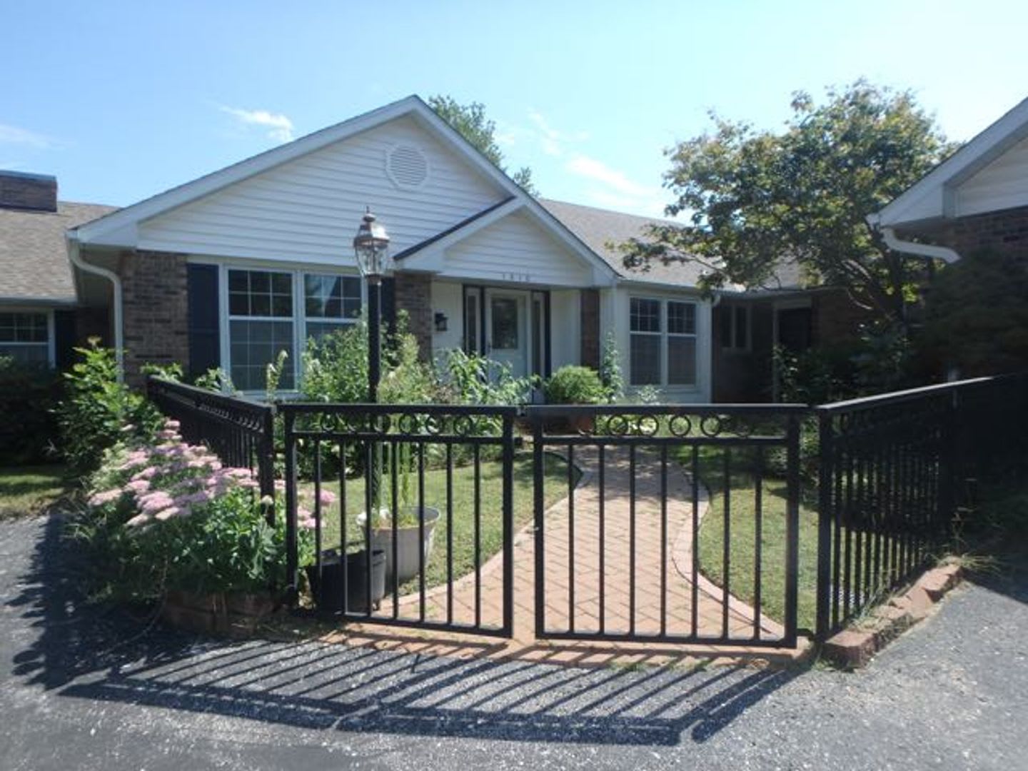Spectacular 5 Bed 3 Bath With Amazing View Of Number 9 Fairway at CCMO! – photo 2