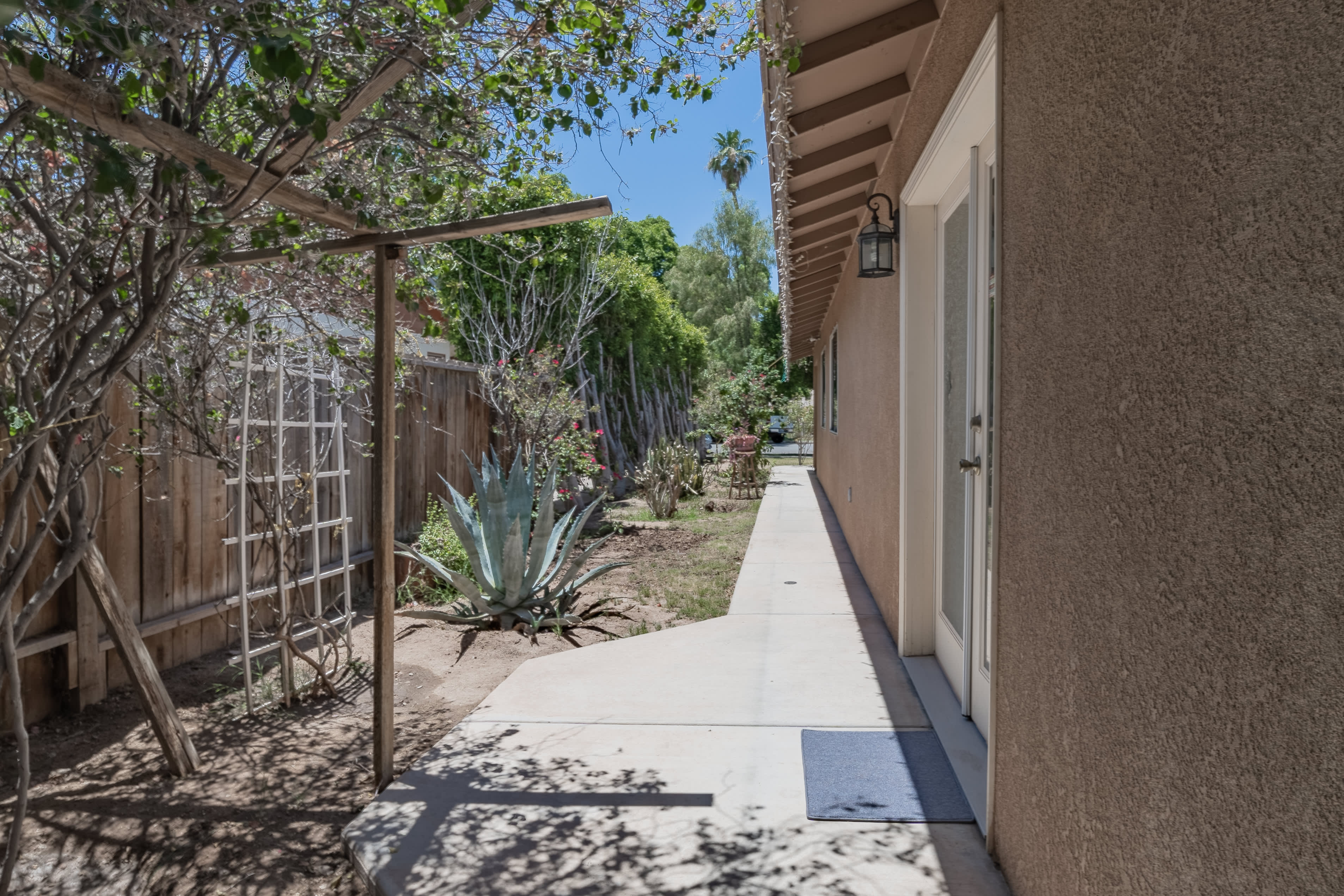 730 Pine Avenue – photo 3