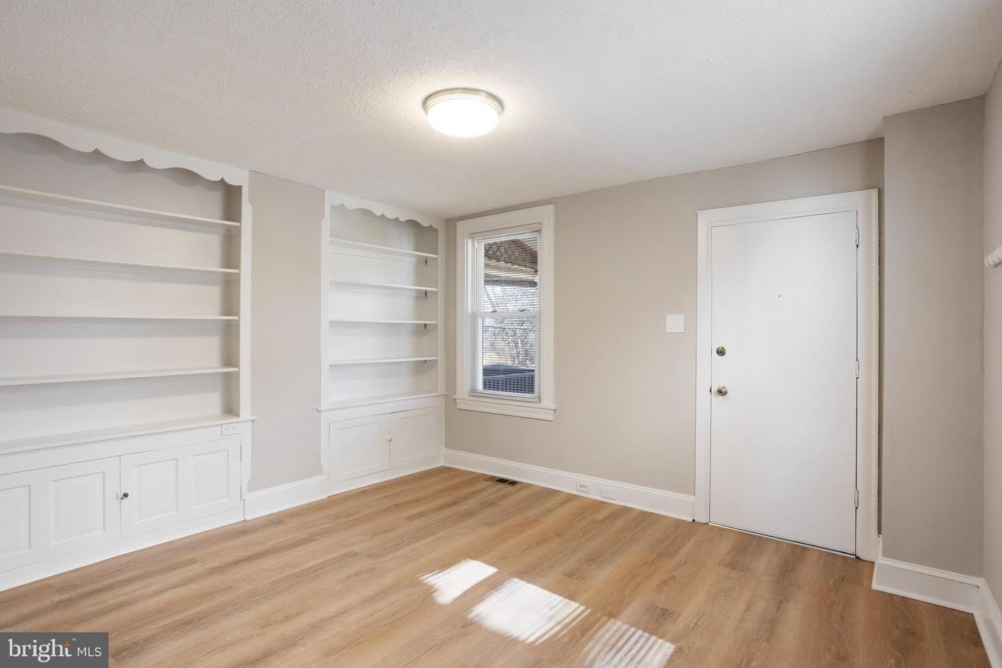 809 N PROVIDENCE RD – photo 5