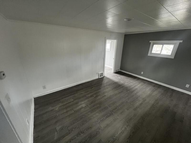 16 Cummings St – photo 5