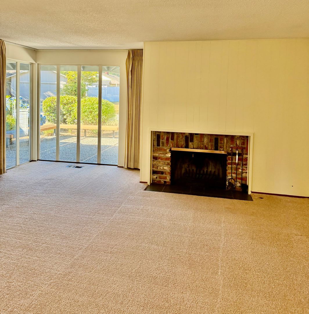 4 Bed / 2.5 Bath Bellevue rambler $4,095/month – photo 5