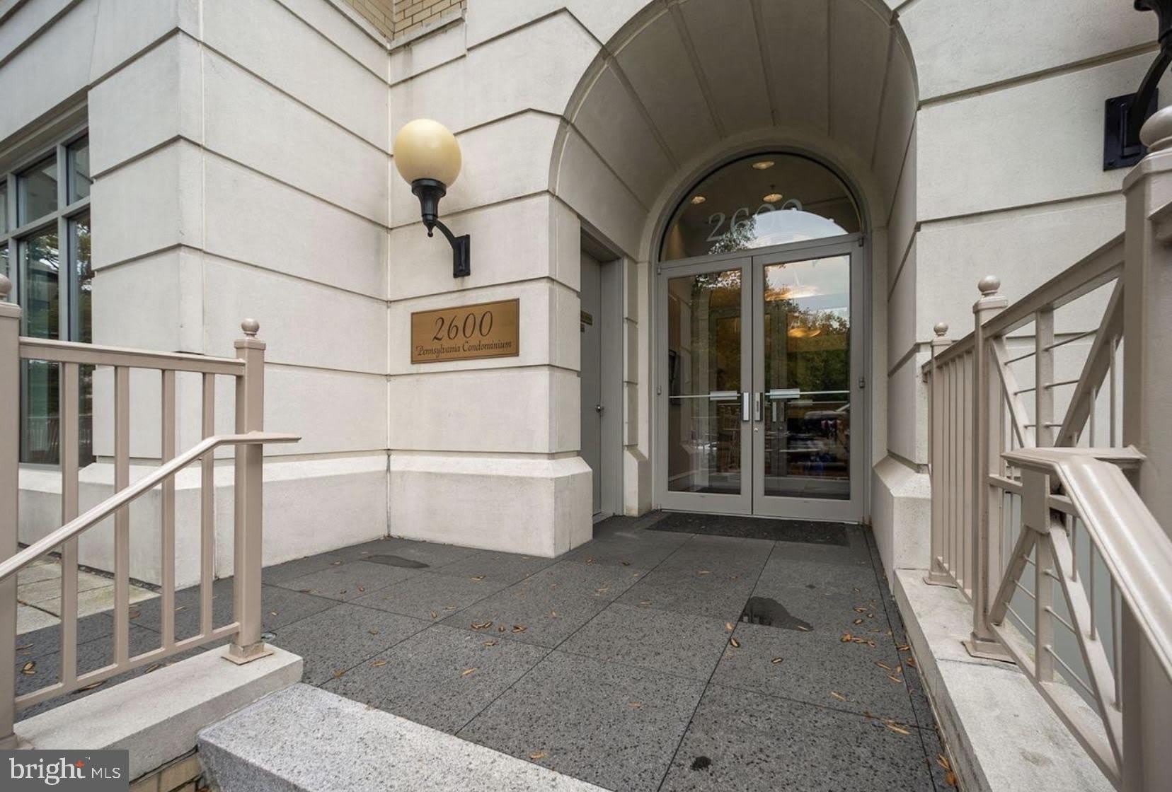 2600 Pennsylvania Avenue Nw – photo 2