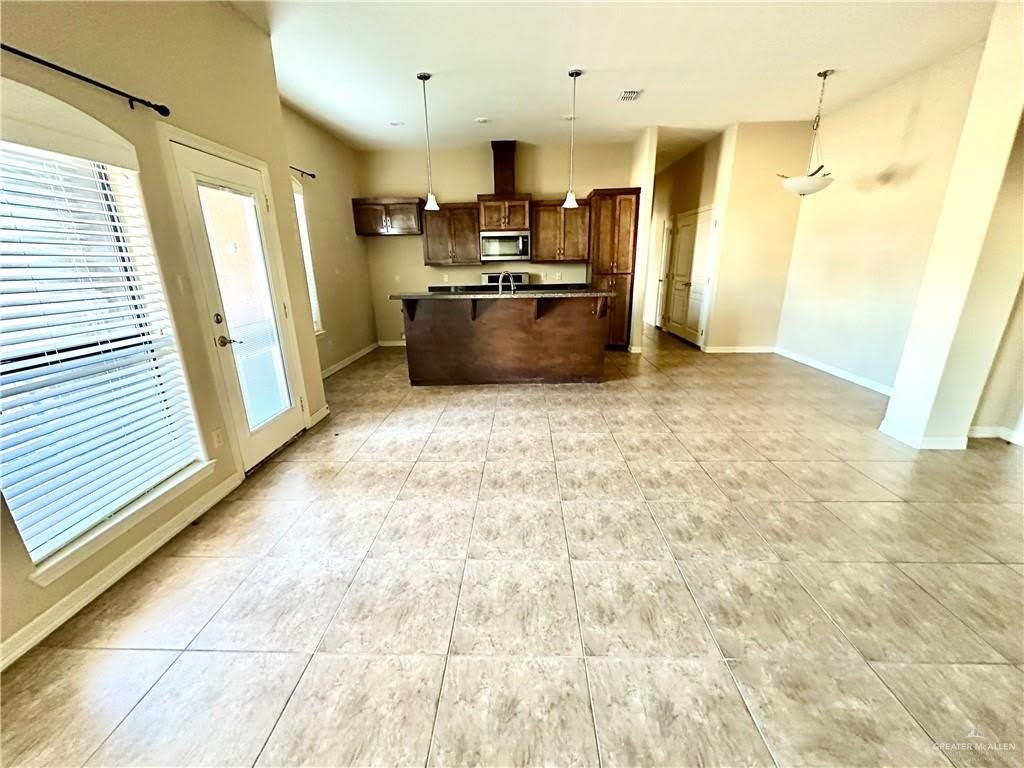 2715 Mimosa Street – photo 4