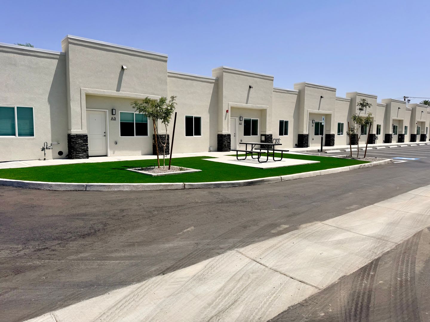 Brand New 2 Bedroom 2 Bath gated community apartments. – photo 2