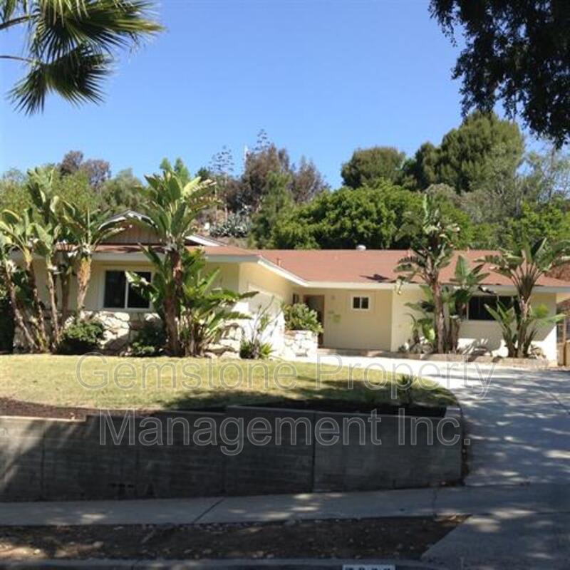 5220 Joan Ct – photo 2