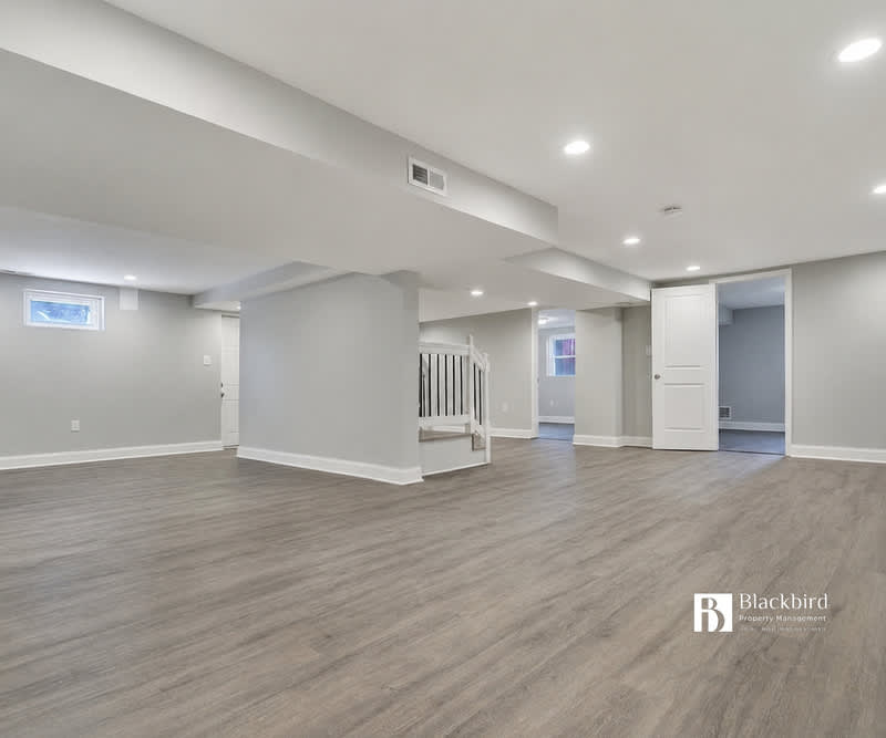 11901 Crestwood Avenue South – photo 4