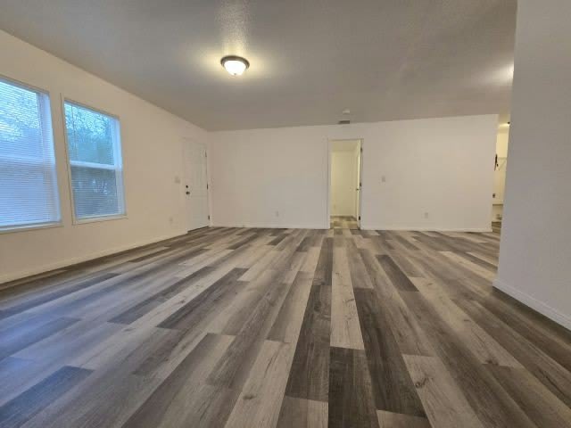 6105 E Sahara Ave – photo 5