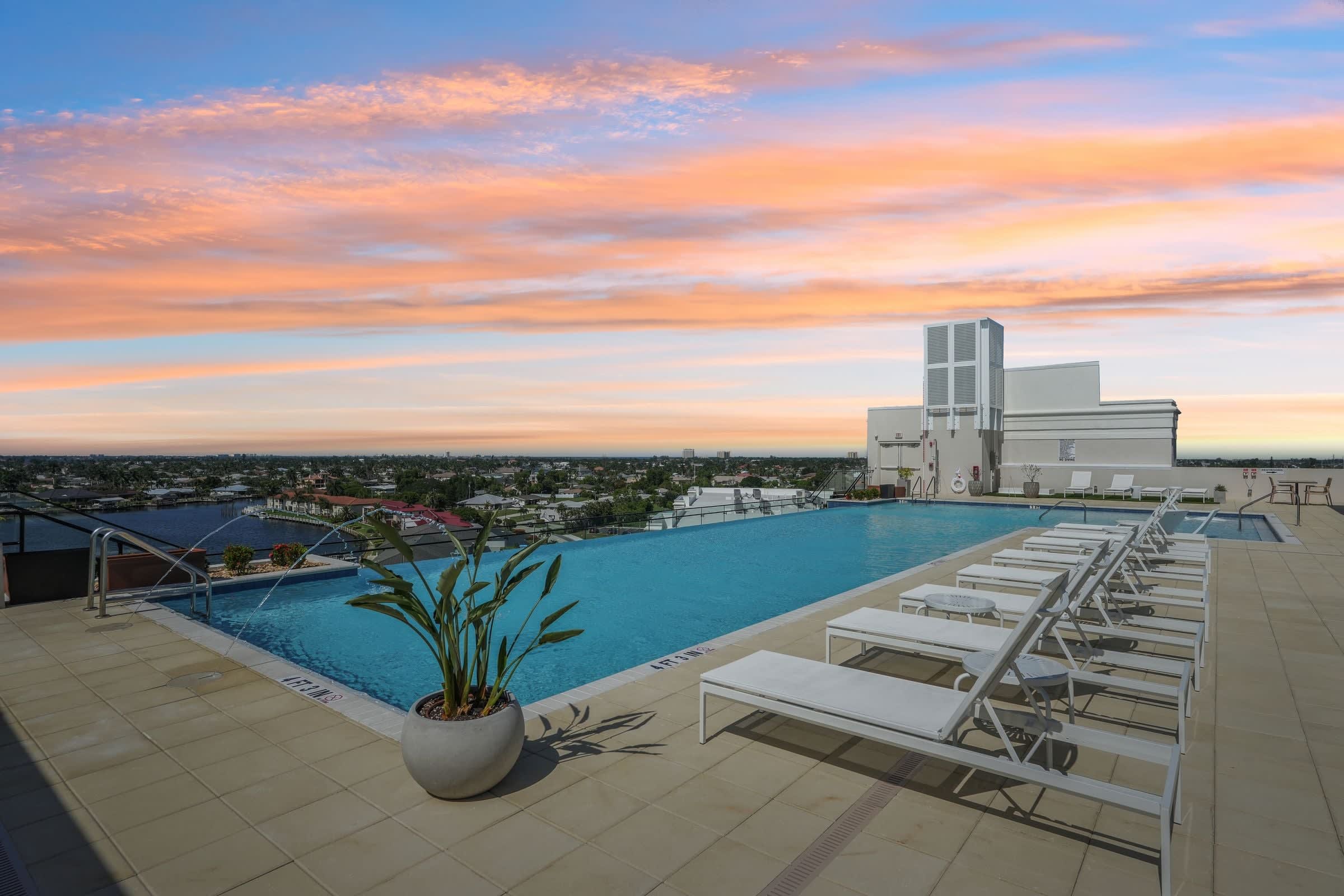 Bimini Square – photo 2