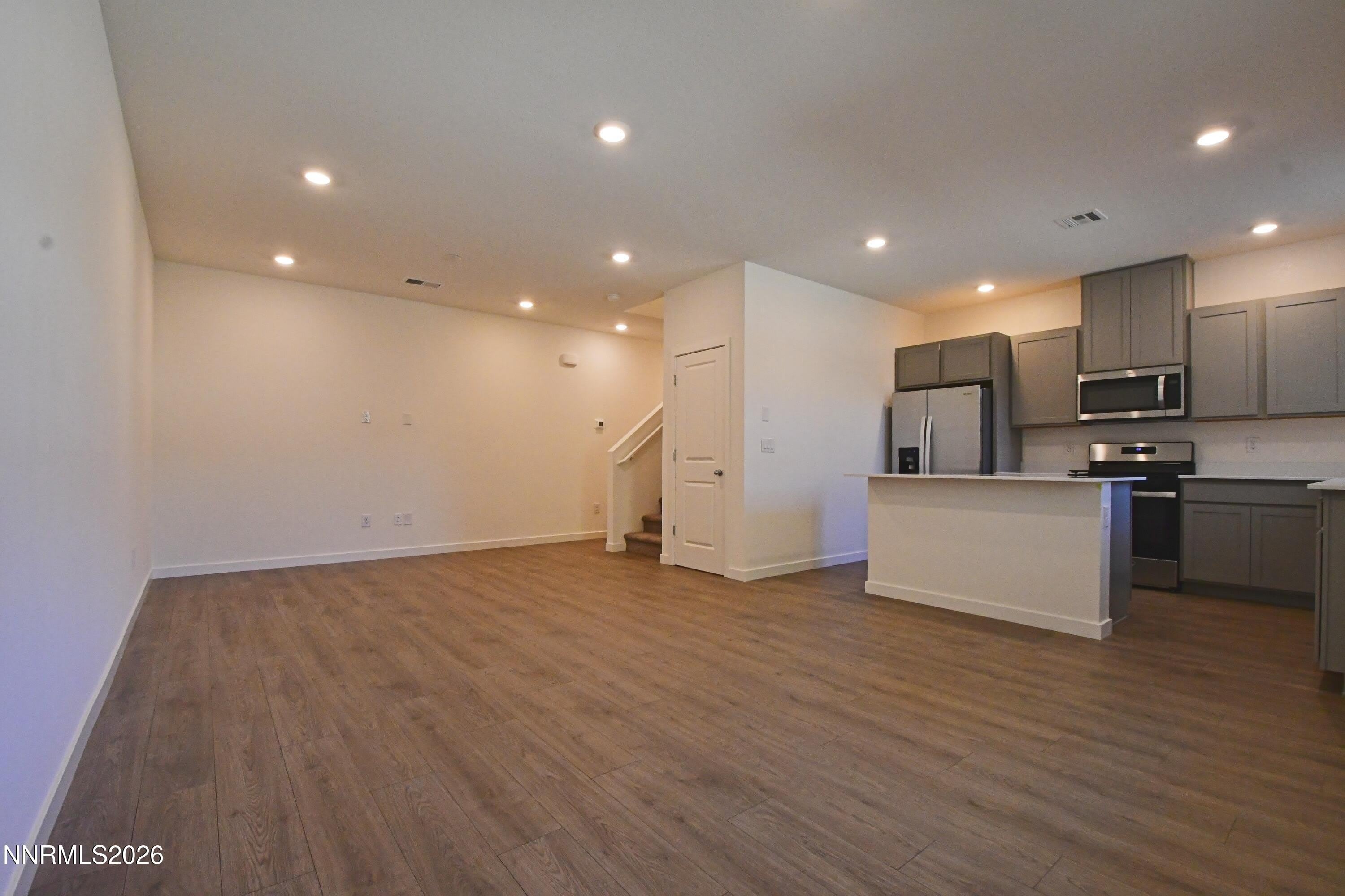 1016 Middle Gate Road – photo 4