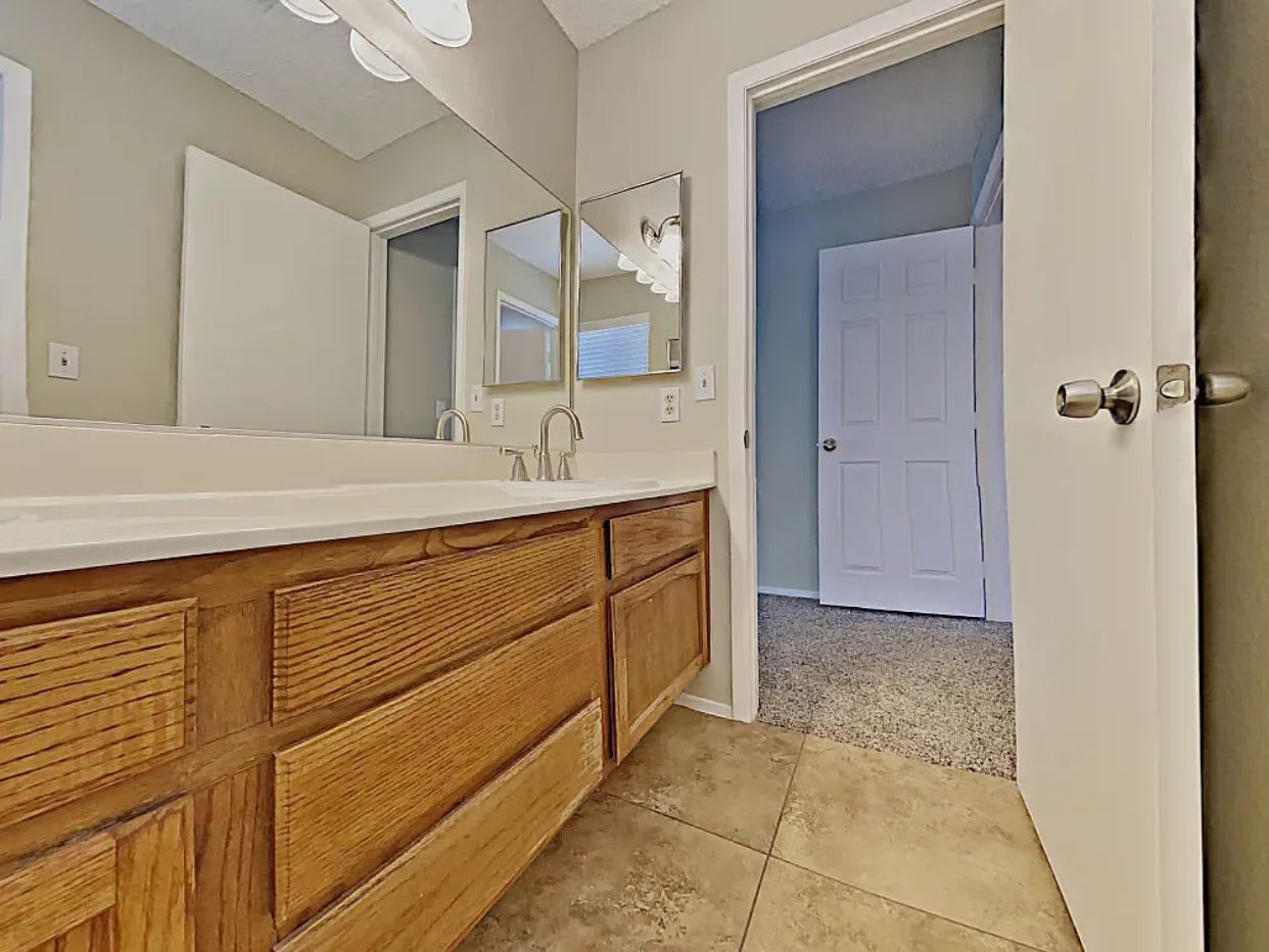 2304 Lone Pine Drive – photo 4