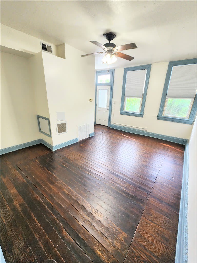 6066 Butler St – photo 1