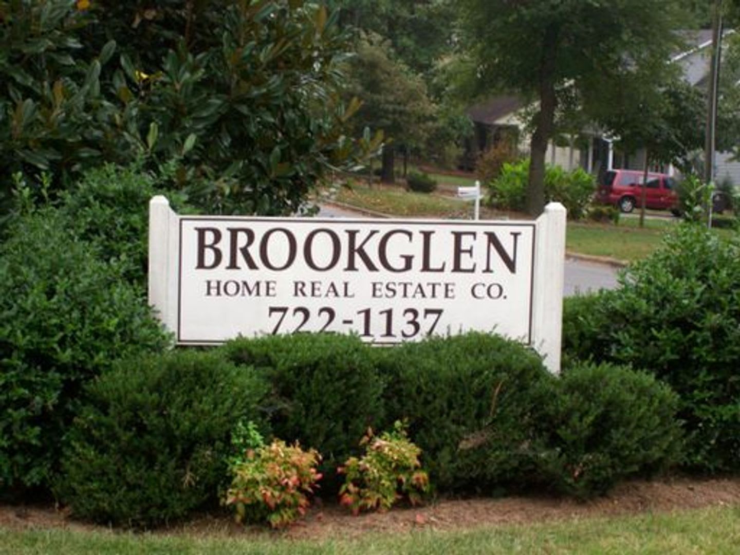 Brookglen Apartments – photo 2