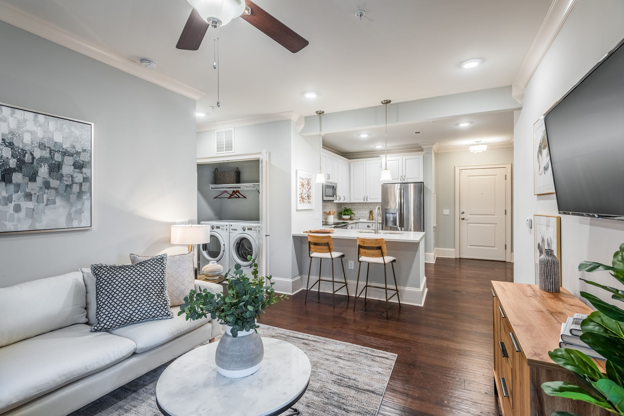511 Queens – photo 2