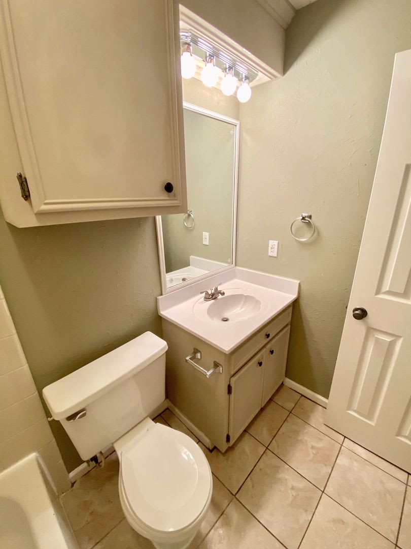 3 bed, 2 bath in the Heart of Ridgeland – photo 3