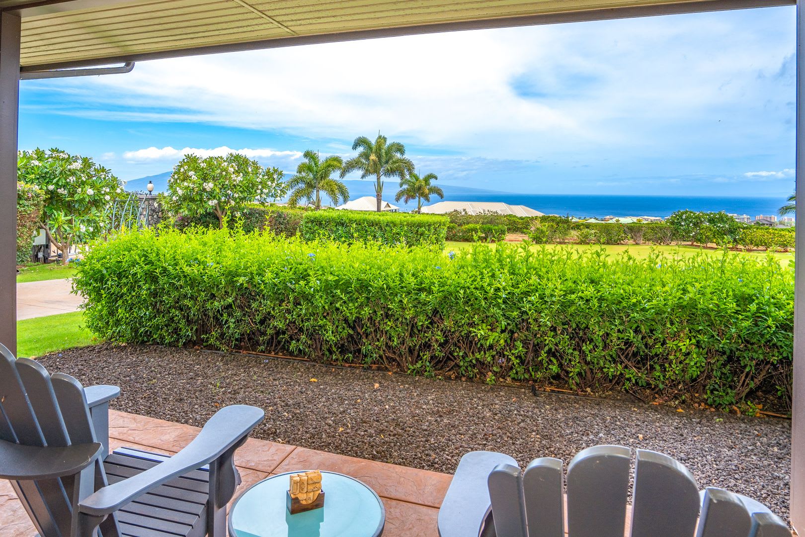 Stunning Single-Level 2 Bed/ 2 Bath Home in Kaanapali Coffee Farms – photo 2