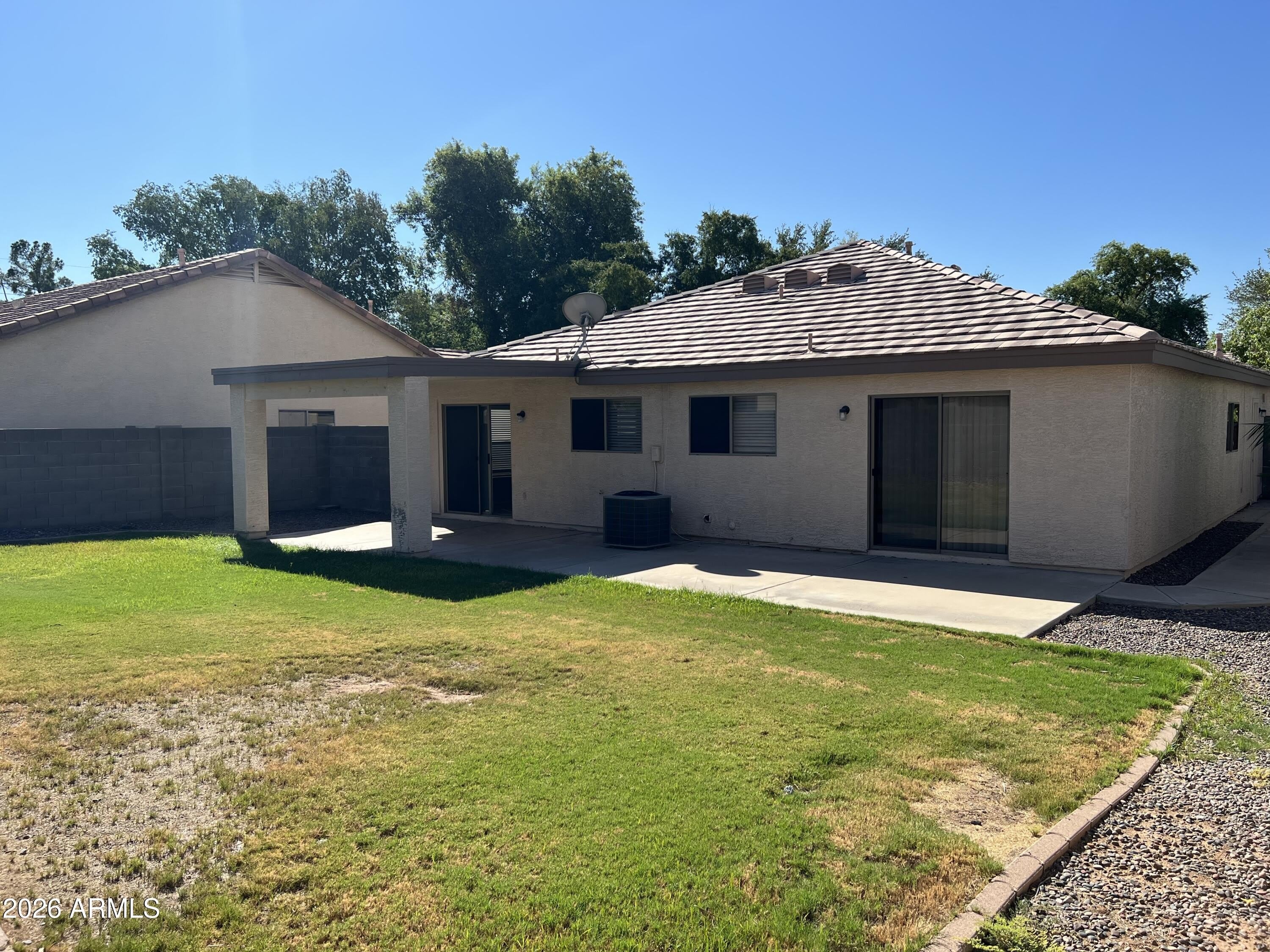 434 W Fabens Lane – photo 5