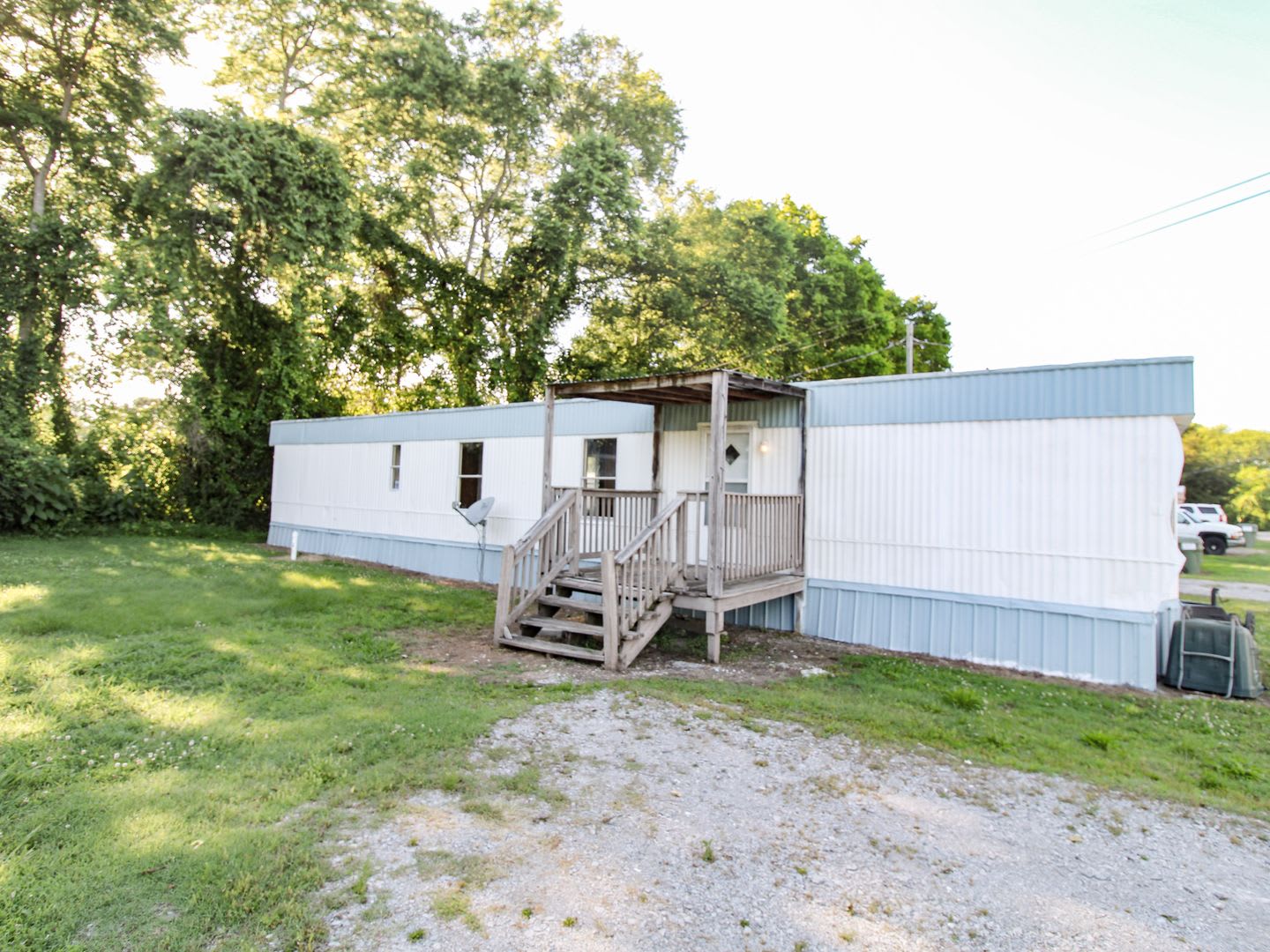 Convenient Pulaski Location – Lawn Care Included! – photo 1