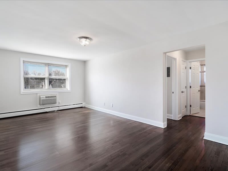 White House Apartments – photo 3