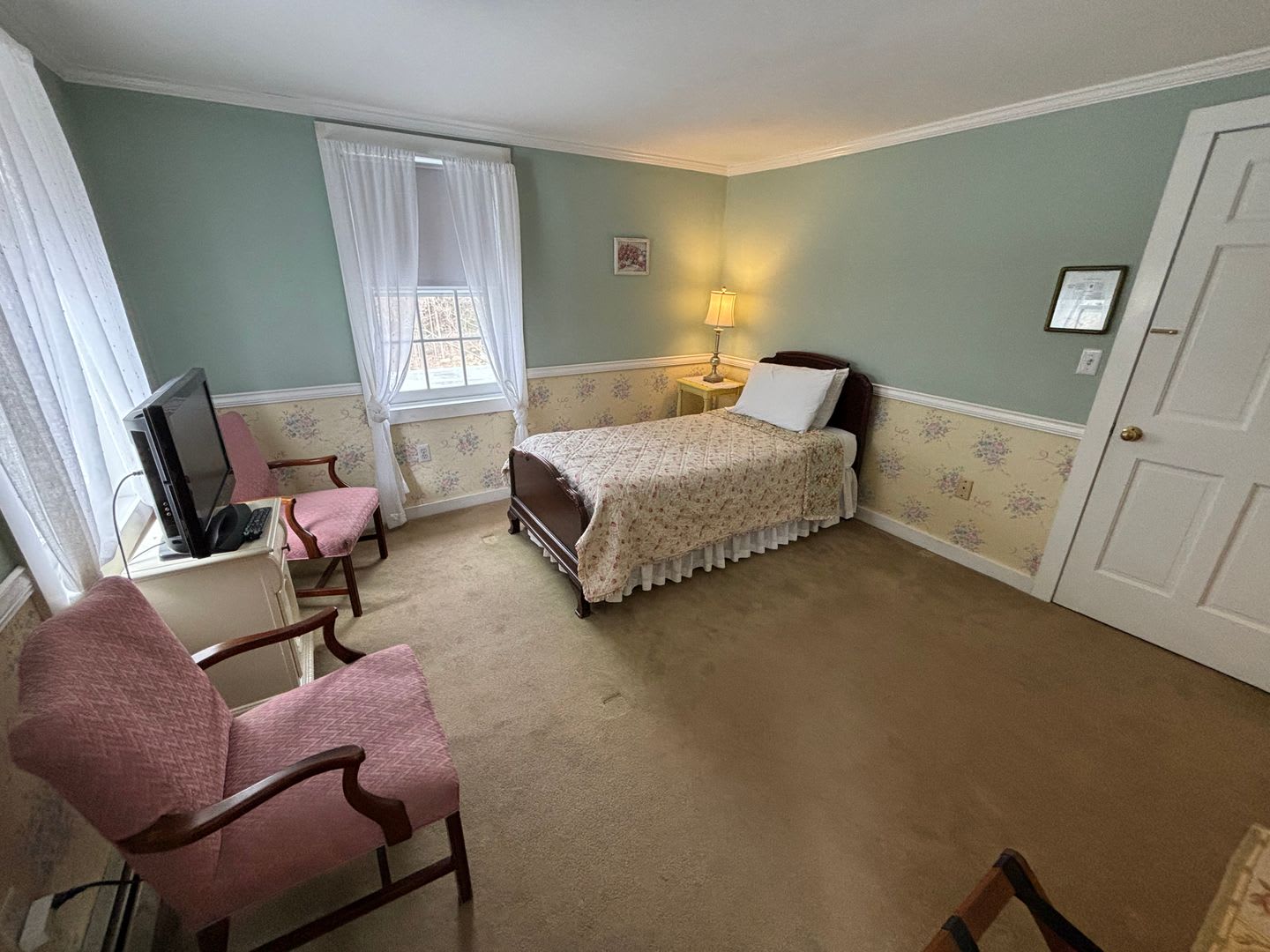 Thornewood Inn – photo 2