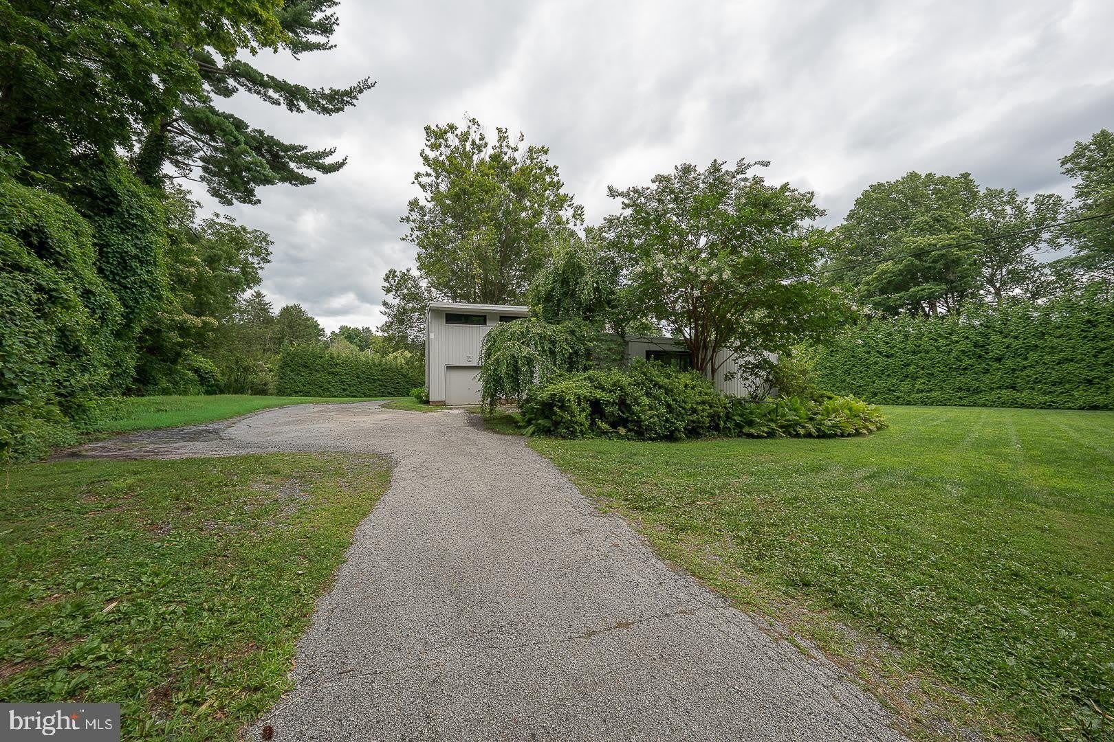 701 MT PLEASANT Road – photo 2