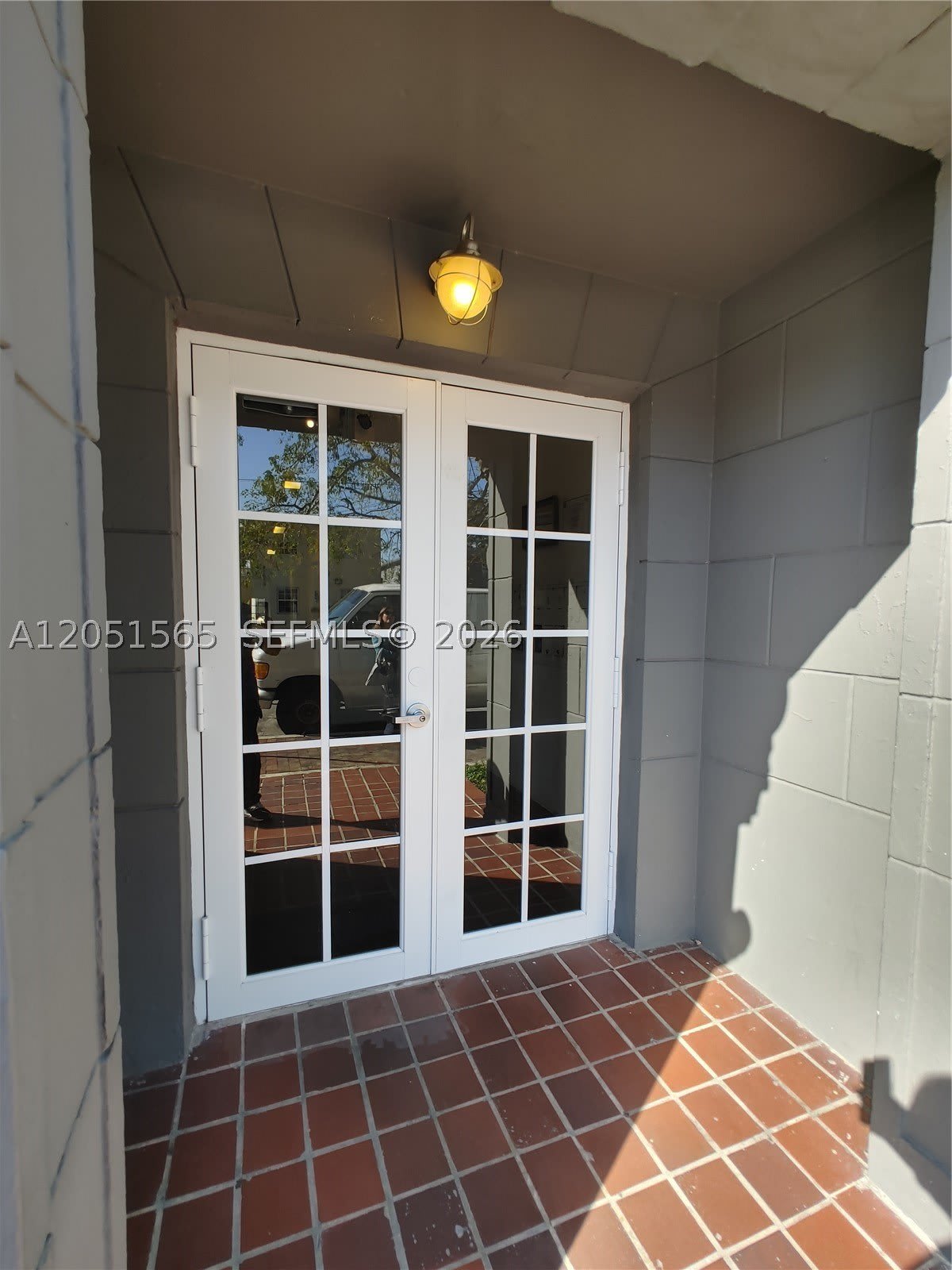 1629 SW 6th St – photo 4