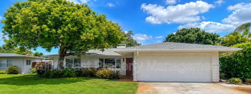 2253 Valencia Dr – photo 1