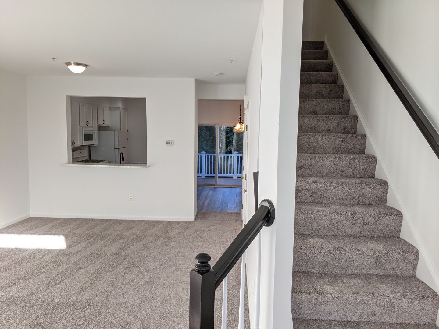 Renovated UPPER LEVEL condo in Ballenger Creek available now! – photo 2