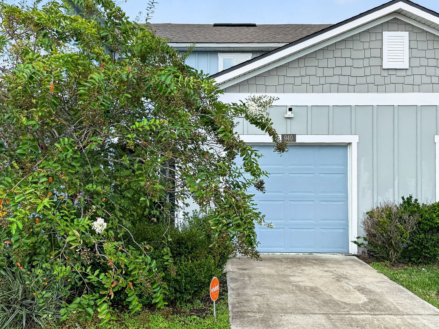 Modern 2 Bedroom Northside Townhome For Rent – photo 3