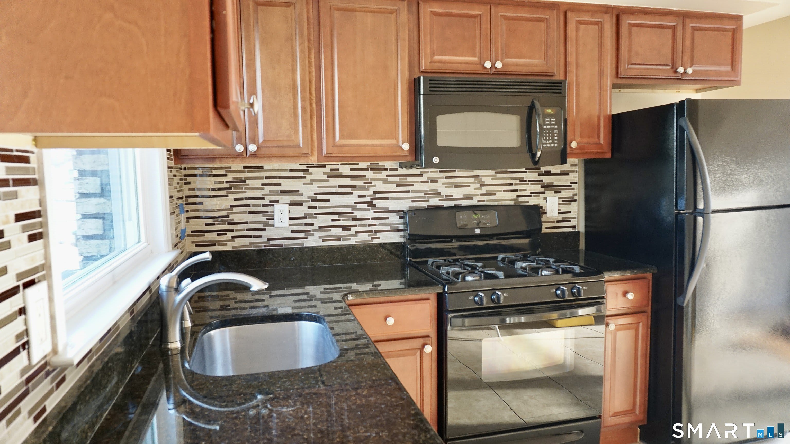 28 30 Sampson Street – photo 2