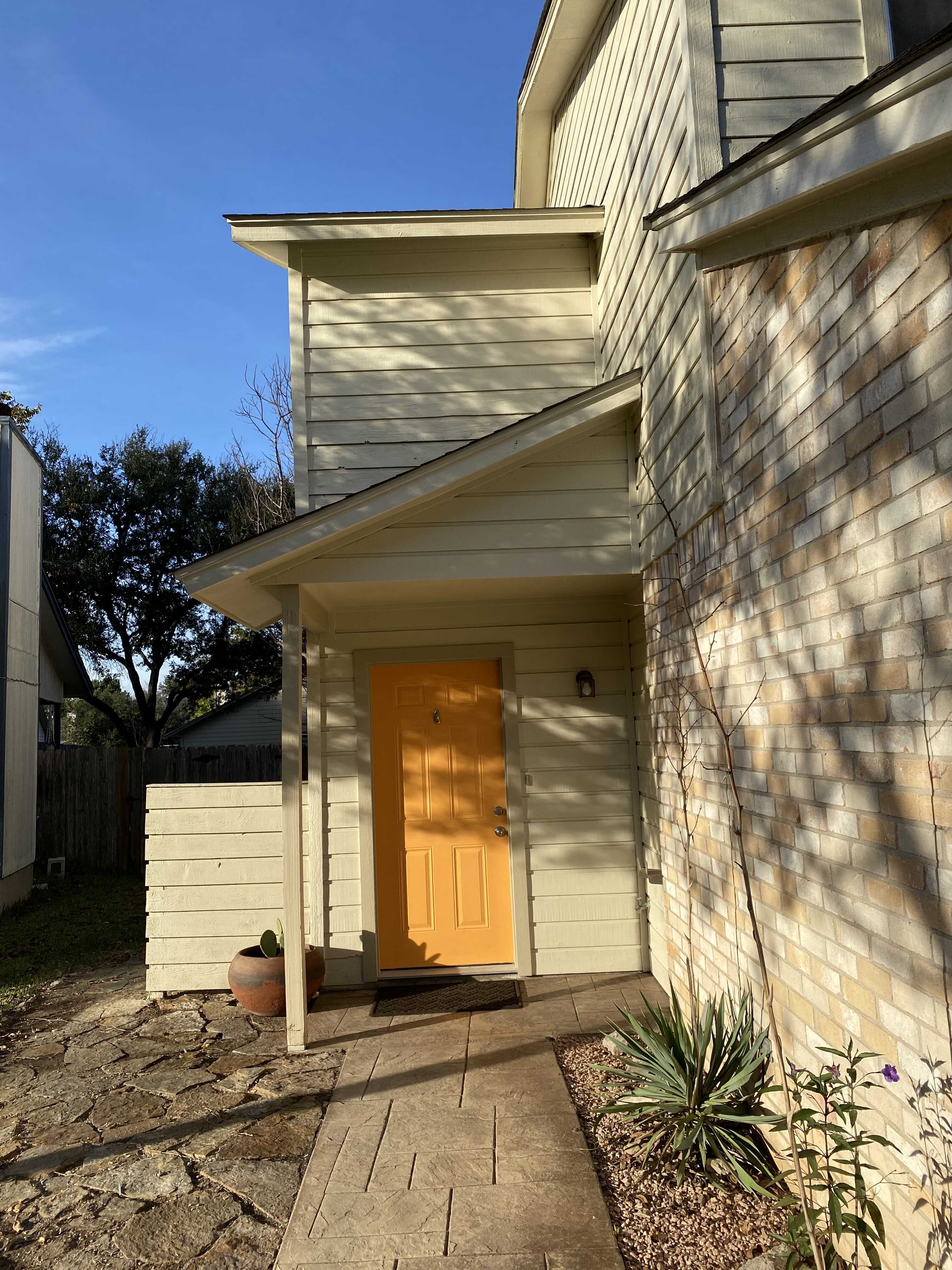 8812 Clearbrook Trail – photo 2