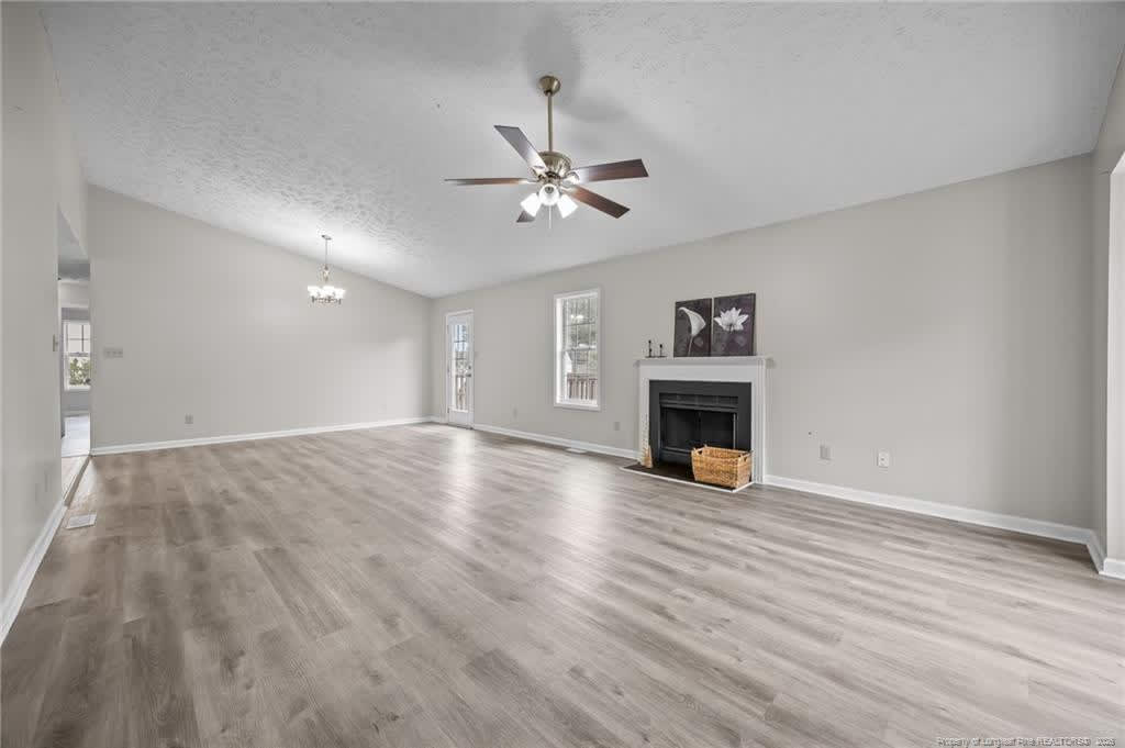 1421 Matilda Court – photo 4